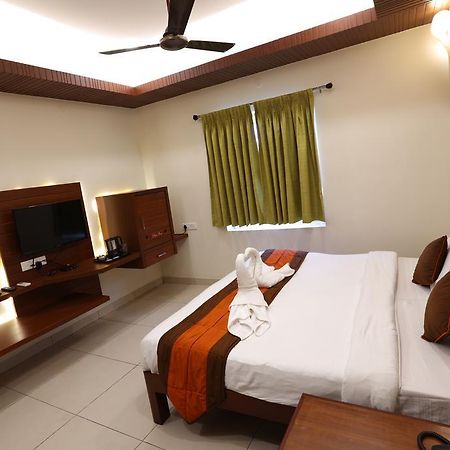 Raj Residency Hotel Pondicherry Exterior foto