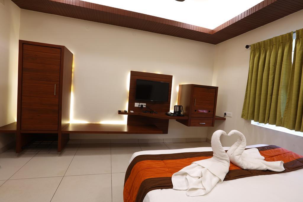 Raj Residency Hotel Pondicherry Exterior foto