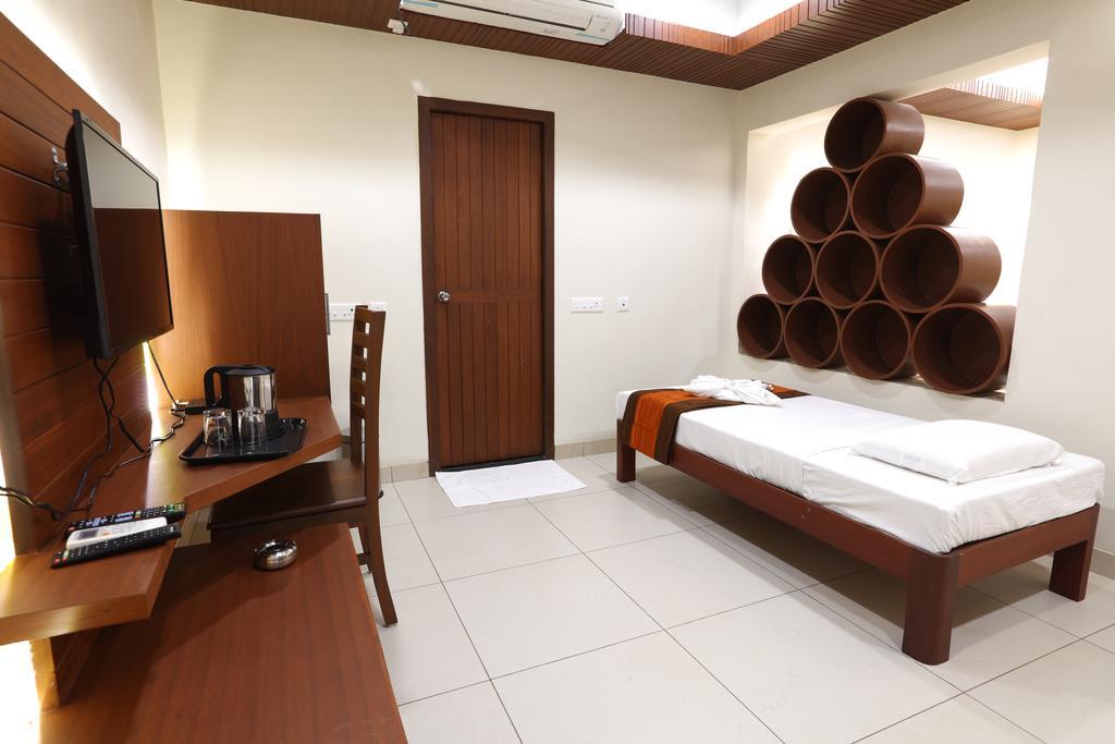 Raj Residency Hotel Pondicherry Exterior foto