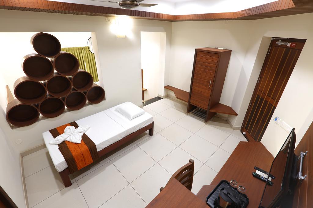 Raj Residency Hotel Pondicherry Exterior foto